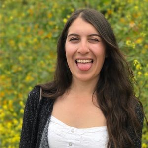 Meet your Posher, Corina